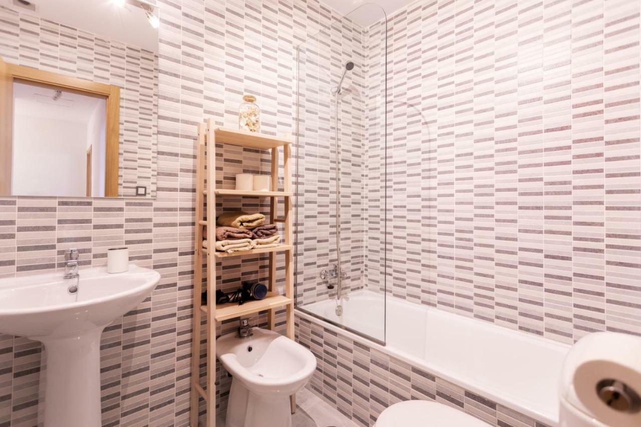 -Malagasunapts- Rooftop Pool & Free Parking Exterior foto